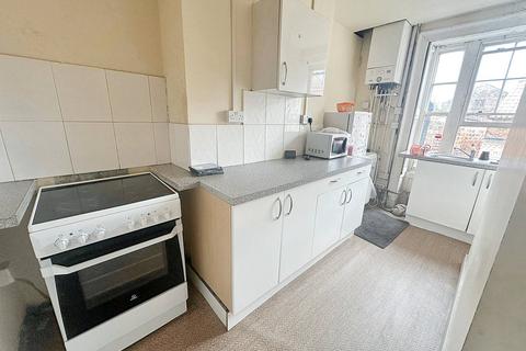 2 bedroom flat to rent, 1 Silver Street, Thorne DN8