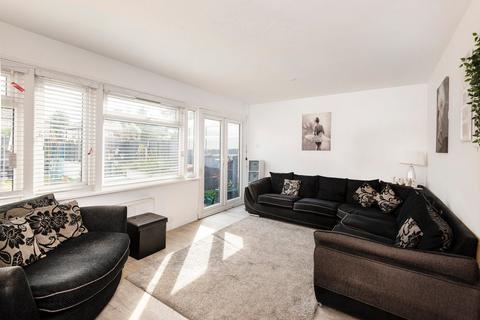 20 Dorothy Evans Close, Bexleyheath, DA7 6AJ
