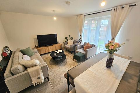3 bedroom semi-detached house to rent, Fowler Road, Edwalton, Nottingham, Nottinghamshire, NG12