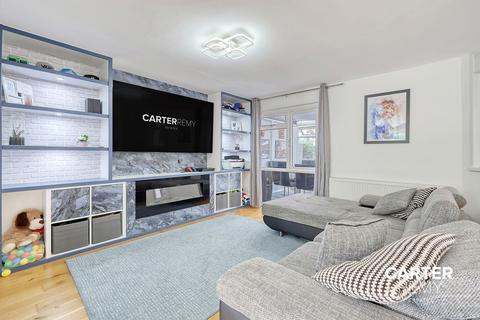168 Broomfields, Basildon, SS13 3LE