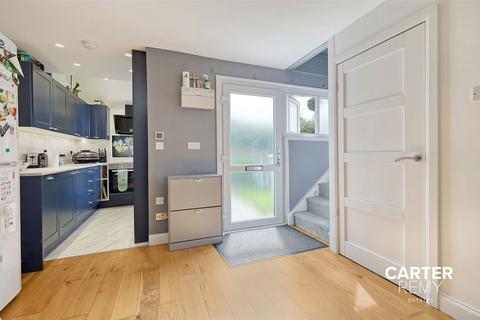 168 Broomfields, Basildon, SS13 3LE