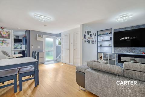 168 Broomfields, Basildon, SS13 3LE