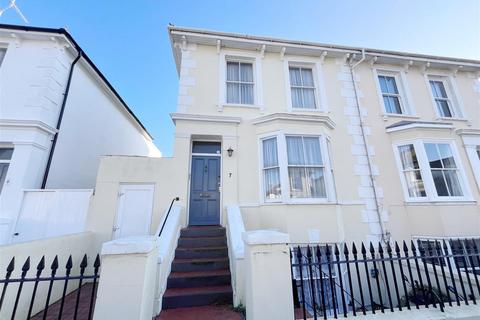 3 bedroom apartment for sale, Hova Villas, Hove