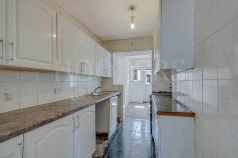 3 bedroom terraced house for sale, Heather Road, London, NW2
