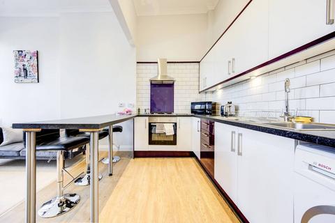 2 bedroom flat to rent, Barons Court Road, Barons Court, London, W14