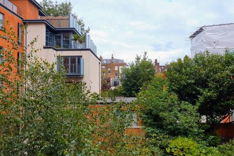 2 bedroom flat for sale, Winterton House, Maida Vale, London