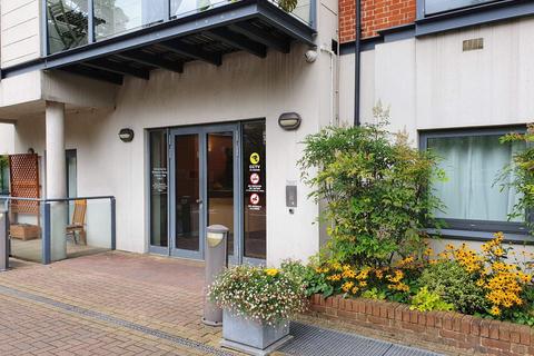 2 bedroom flat for sale, Winterton House, Maida Vale, London