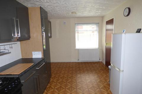 3 bedroom terraced house to rent, Huyton, Liverpool L36