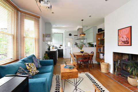 38 Farren Road, London, SE23 2EA