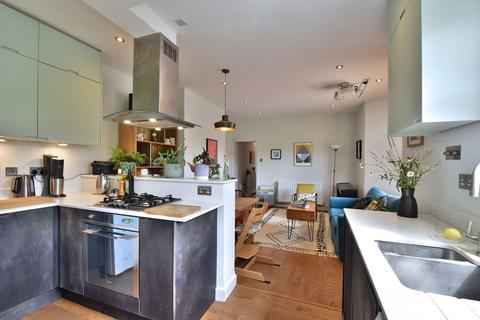 38 Farren Road, London, SE23 2EA