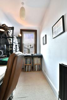 38 Farren Road, London, SE23 2EA