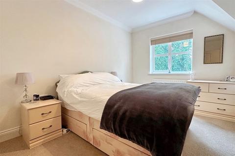 4, Ampfield Court Baddesley Road, Chandler's Ford, Eastleigh, SO53 5EP
