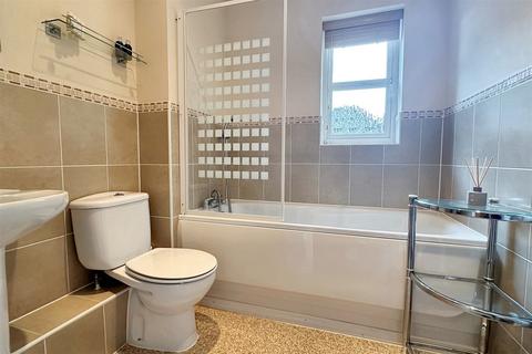 4, Ampfield Court Baddesley Road, Chandler's Ford, Eastleigh, SO53 5EP