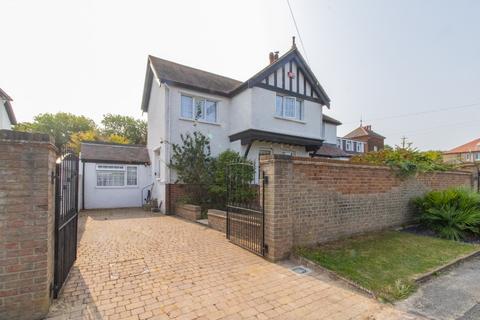 5 bedroom detached house for sale, Fitzroy Avenue, Broadstairs, CT10