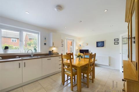 4 bedroom detached house for sale, Shearwater Road, Chester CH3