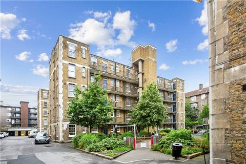 3 bedroom apartment for sale, Pilton Place, London, SE17