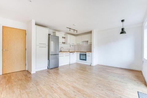 2 bedroom flat to rent, Mackintosh Lane, Hackney, E9