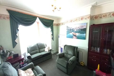 3 bedroom terraced house for sale, Caernarfon Road, Bangor LL57