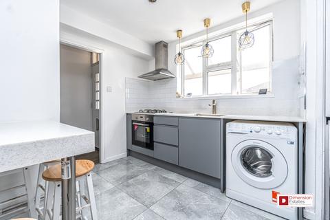 2 bedroom maisonette to rent, Lower Clapton, Hackney, E5