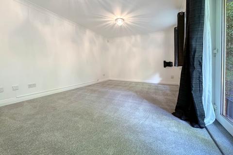 2 bedroom flat to rent, St Stephens Road, Bournemouth BH2