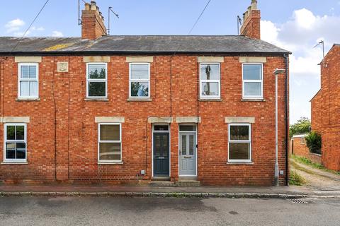 3 bedroom end of terrace house for sale, East Street, Olney, Buckinghamshire, MK46