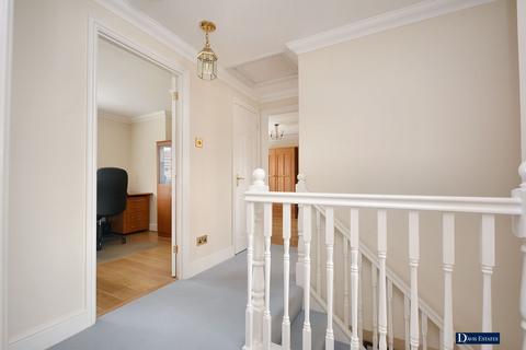 7a Rayburn Road, Hornchurch, RM11 3AP