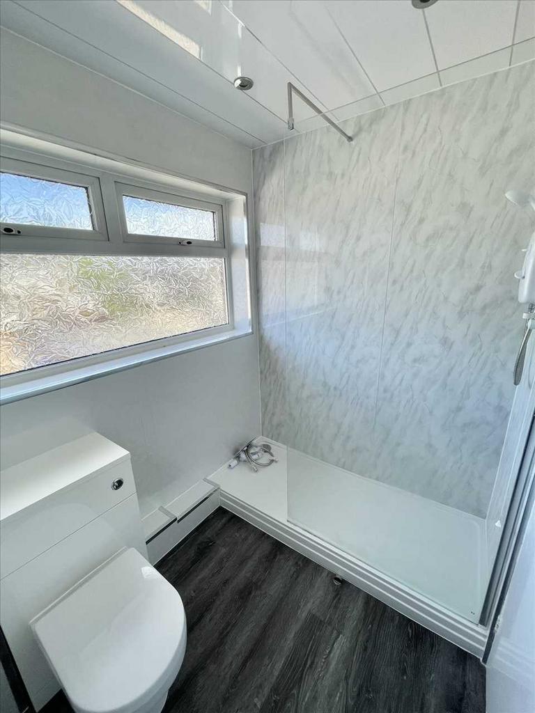 Shower room/w.c.