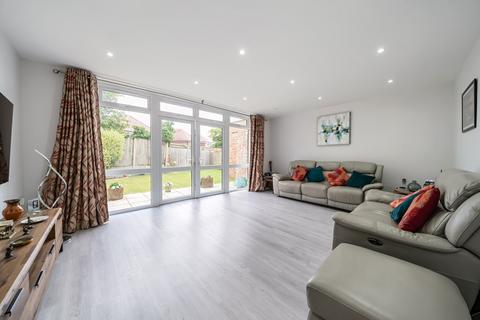 4 bedroom detached house for sale, Lowson Grove, Watford, Hertfordshire