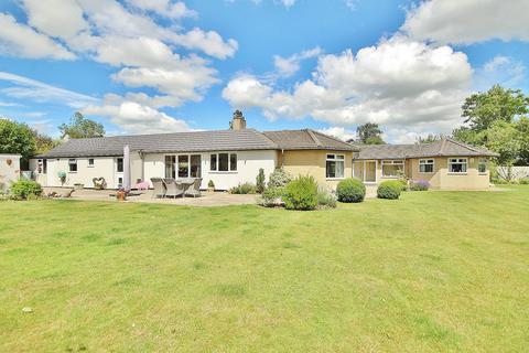 5 bedroom detached bungalow for sale, 52a New Yatt Road, Witney, OX28