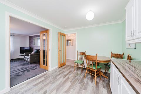 3 Willow Park, Fauldhouse, Bathgate, EH47 9HN