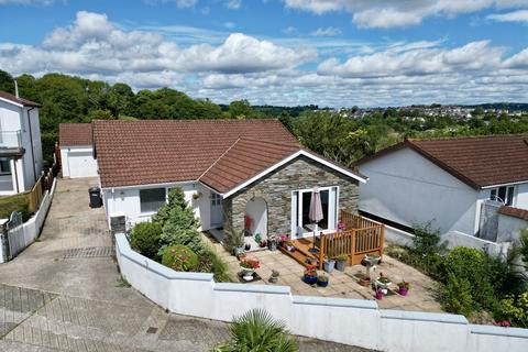 3 bedroom bungalow for sale, Broadstone Park Road, Livermead, Torquay,