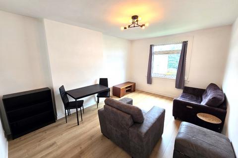 2 bedroom flat to rent, Anderson Avenue, Woodside, Aberdeen, AB24