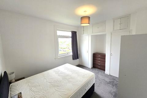 2 bedroom flat to rent, Anderson Avenue, Woodside, Aberdeen, AB24