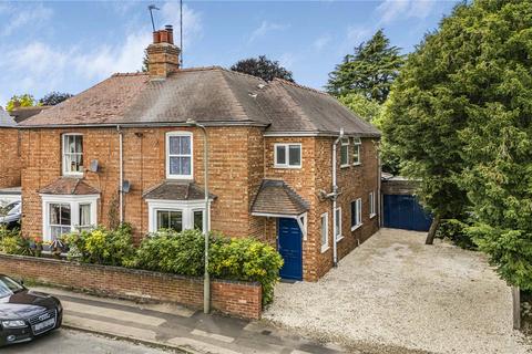 4 bedroom semi-detached house for sale, Queens Road, Thame, Oxfordshire, OX9