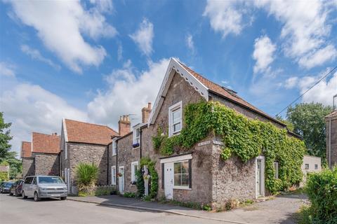 3 bedroom end of terrace house for sale, Station Road, Wrington