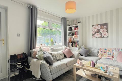 3 Dorian Close, Bradford, BD10 8BQ