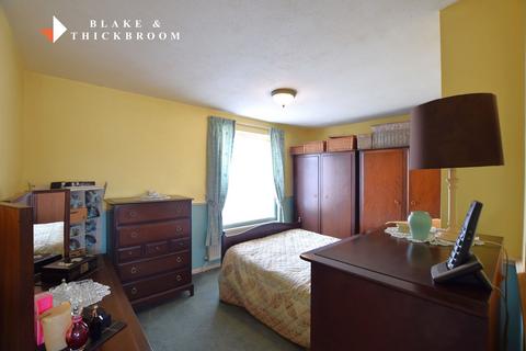 33 Constable Avenue, Clacton-on-sea, CO16 8DA