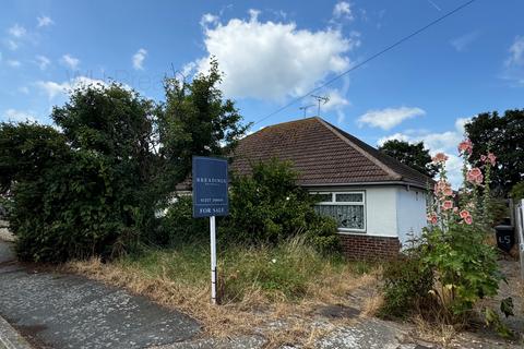 2 bedroom bungalow for sale, Woodman Avenue, Whitstable CT5