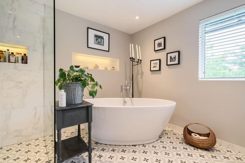 Ensuite Bathroom