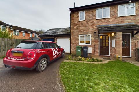 2 bedroom terraced house to rent, Holmfirth Close, Hereford HR2