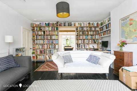 61a Upper Clapton Road, London, E5 8AY