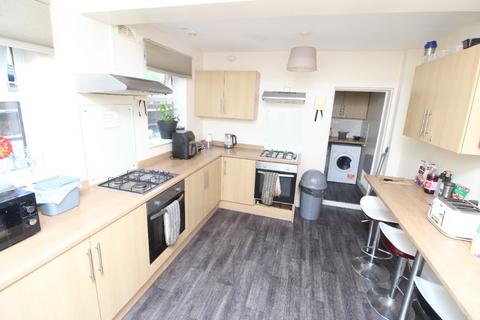 1 bedroom in a house share to rent, Norfolk Road, Reading, RG30