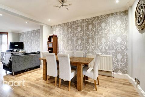 3 bedroom terraced house for sale, Herbert Road, Ilford