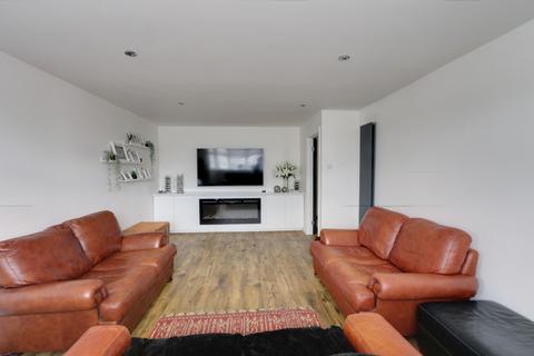 63 Ferguson Avenue, Romford, RM2 6RP
