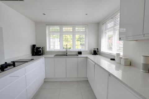63 Ferguson Avenue, Romford, RM2 6RP
