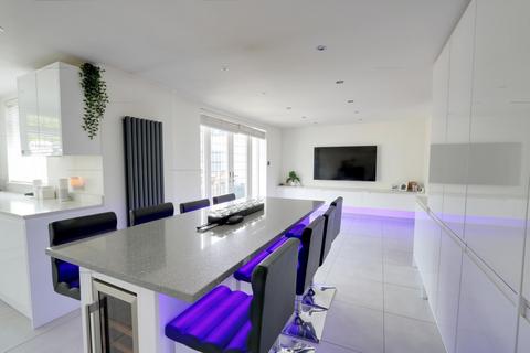 63 Ferguson Avenue, Romford, RM2 6RP