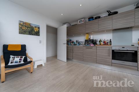 2 bedroom flat for sale, Altius Court, Highams Park, E4