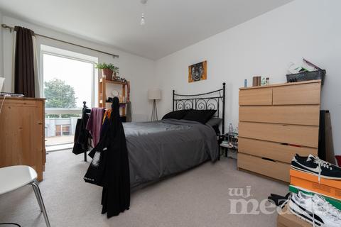 2 bedroom flat for sale, Altius Court, Highams Park, E4