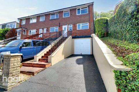 3 bedroom end of terrace house for sale, Sunningvale Avenue, Biggin Hill