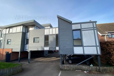 2 bedroom flat to rent, Preston Grove, Faversham ME13